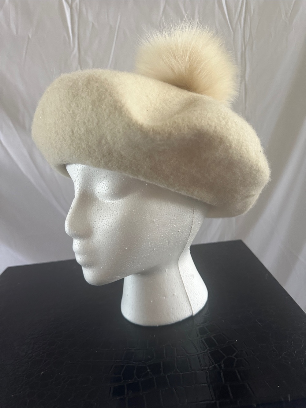 AKIRA Cream Pom-Pom Wool Beret